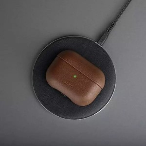 Uniq Earphone Protective Case Terra Case for Apple AirPods Pro Genuine Leather olive/olive