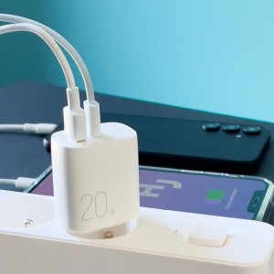 Joyroom fast charger USB-A QC3.0 / USB-C PD 20W white (L-QP2011) (universal)