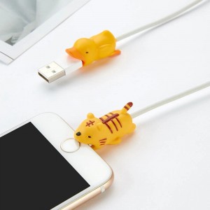 Hurtel Phone cable cover in the shape of a squirrel (universal)