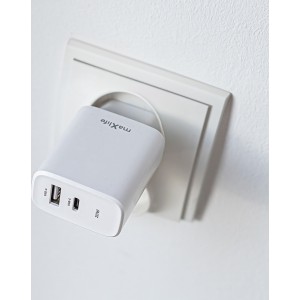 Maxlife MXTC-10-20AC PD QC charger 1x USB-C 1x USB 20W white