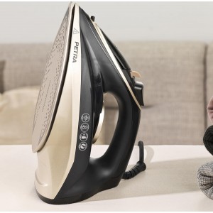 Petra PF01480VDE 2200W Steam iron