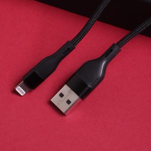 Maxlife MXUC-07 cable USB - Lightning 1,0 m 2,4A black nylon