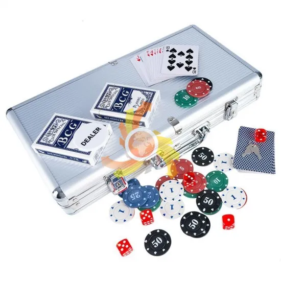 Pokera komplekts ar koferi, 300 žetoni, B10F